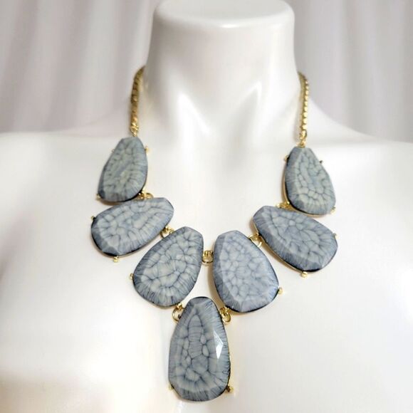 Pick your Plum gold tone & blue stone necklace - Picture 1 of 3